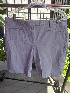 Lands End Women’s Size 12 Striped Shorts